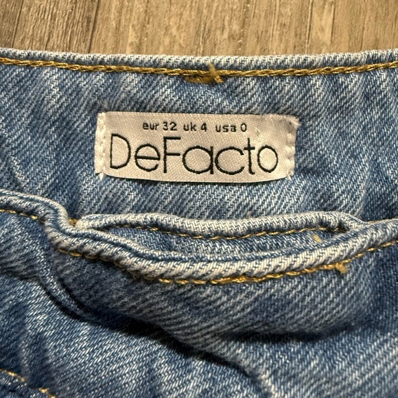 Blue High-Waisted Denim Skorts with Frayed Hem vintage Y2K casual - Picture 5 of 5